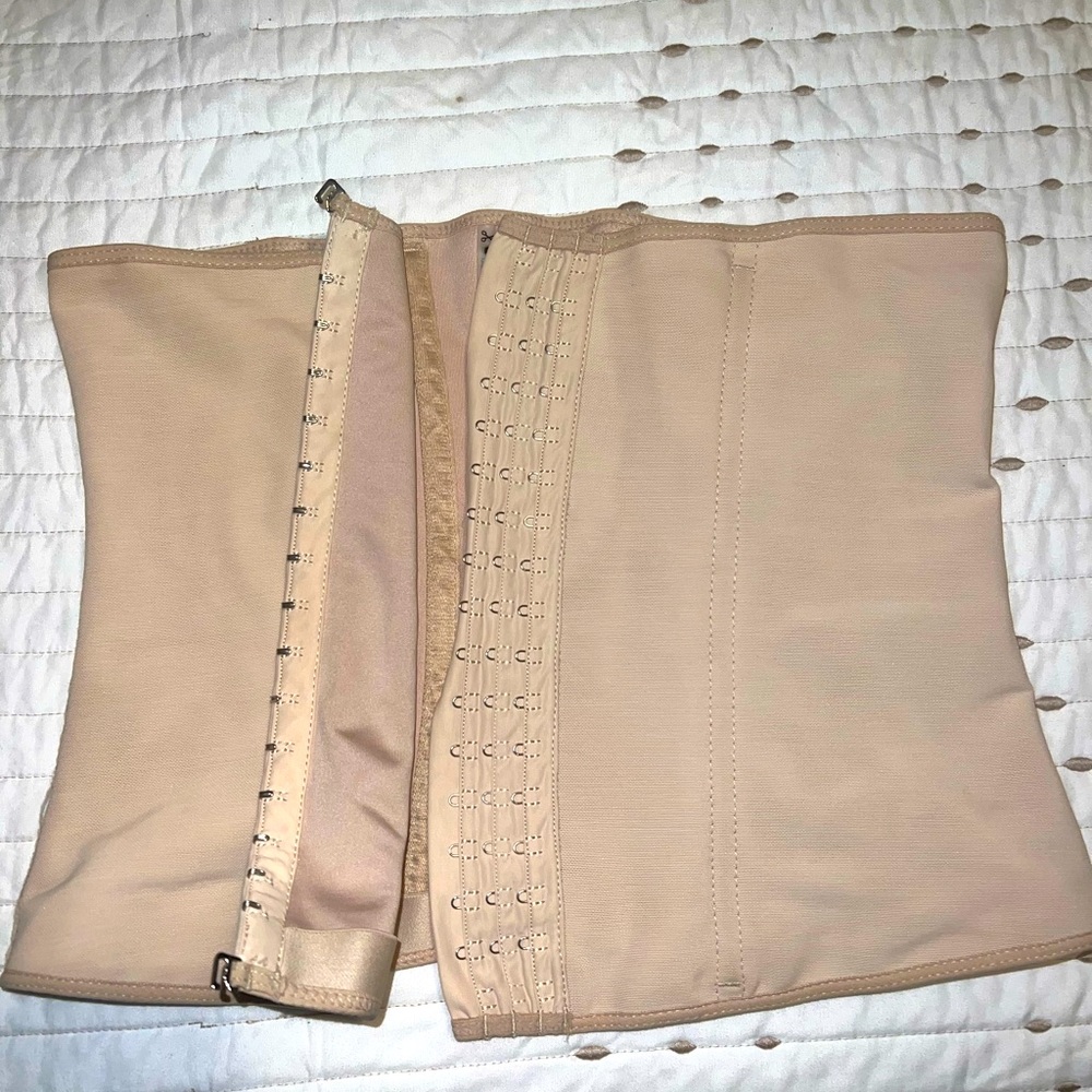 COLOMBIA Y SU MODA WAIST TRAINER WITH BONING SIZE L